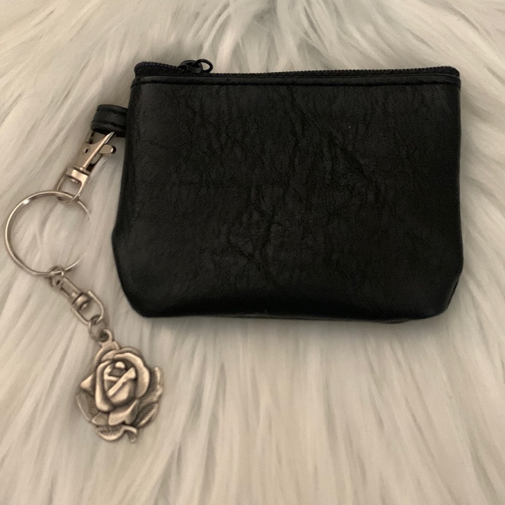 Key chain coin pocket